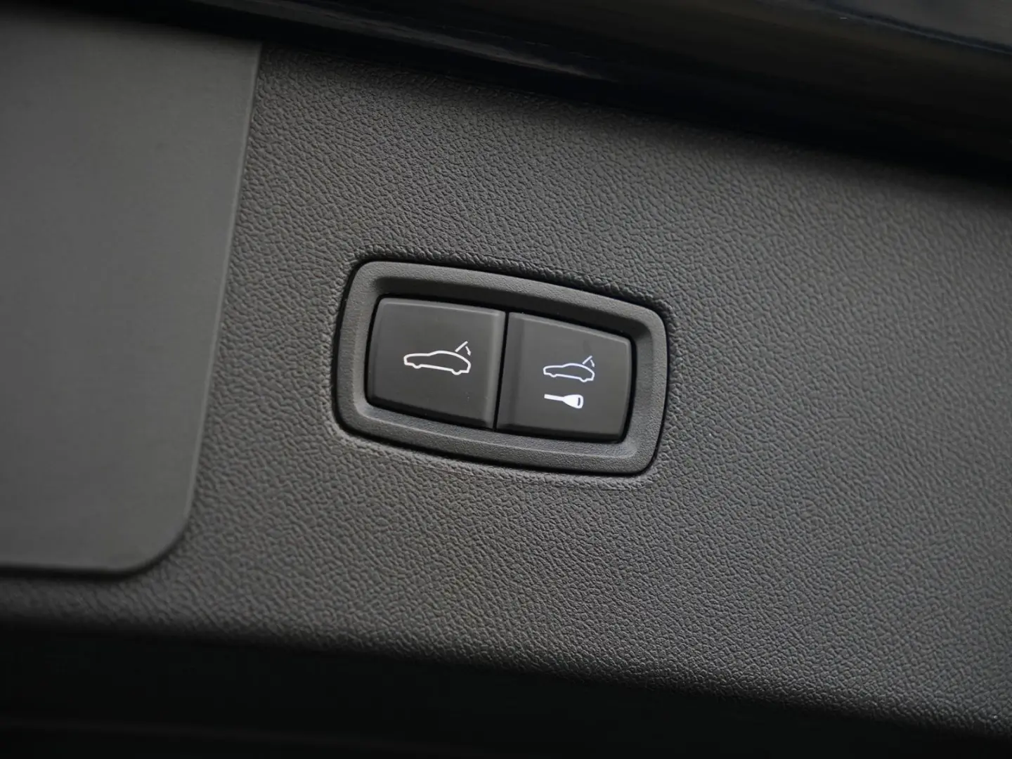 CAYENNE PLATINUM-LUFTF-PANO-HUD-MATRIX-BOSE-21RS