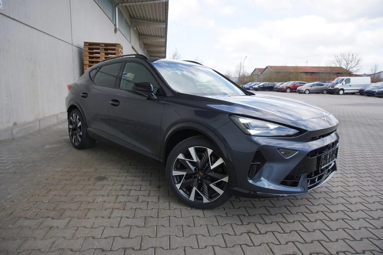 Formentor VZ 2.0TSI 4Drive Navi Mir Pano ACC Kam