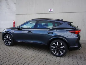 Formentor VZ 2.0TSI 4Drive Navi Mir Pano ACC Kam