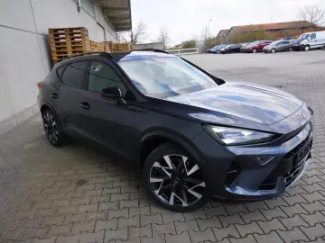 Formentor VZ 2.0TSI 4Drive Navi Mir Pano ACC Kam