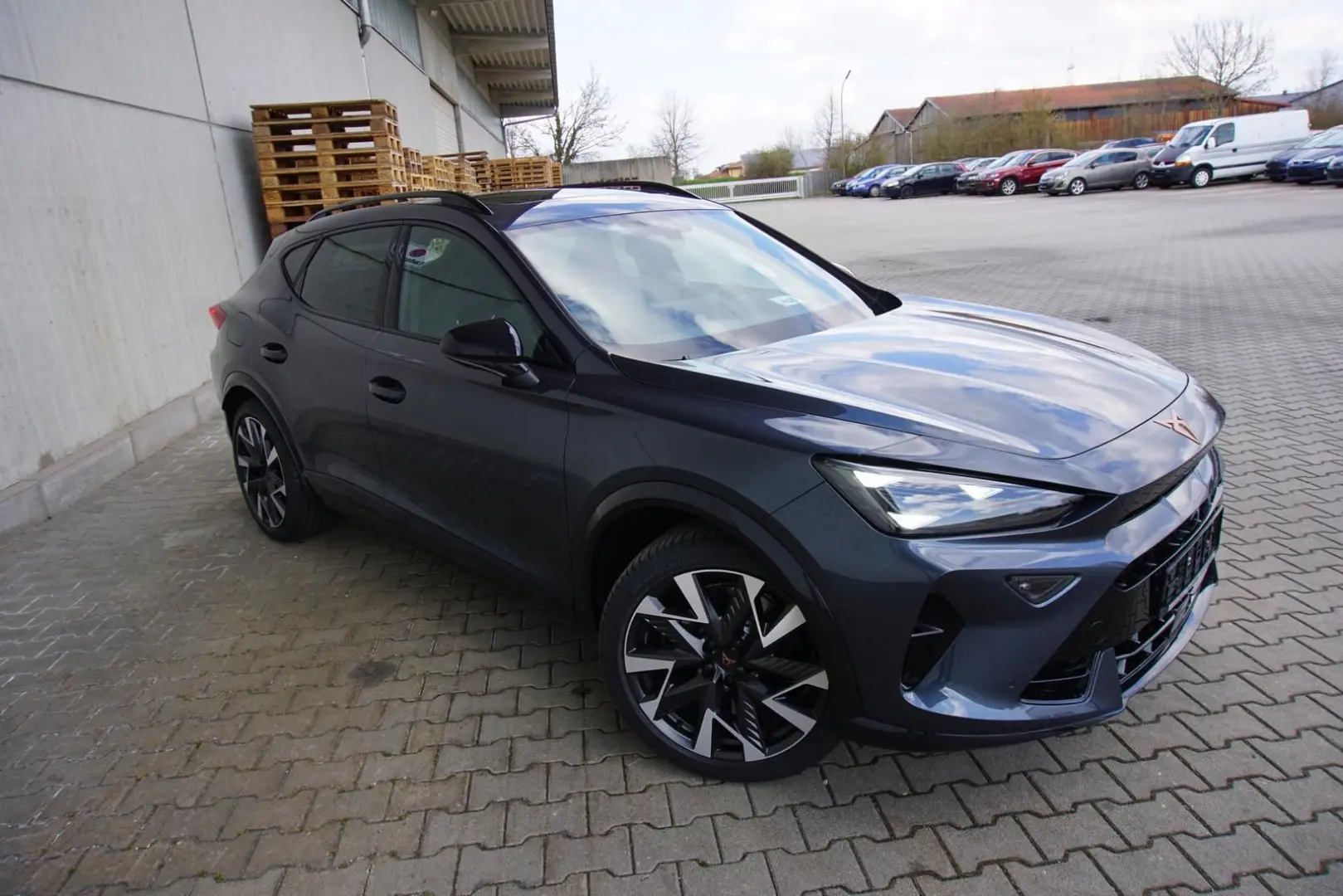 Formentor VZ 2.0TSI 4Drive Navi Mir Pano ACC Kam