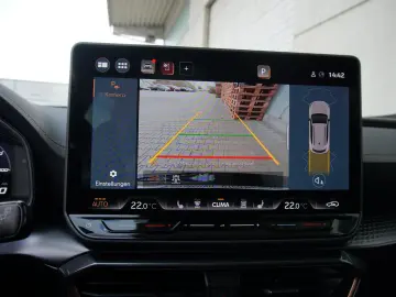 Formentor VZ 2.0TSI 4Drive Navi Mir Pano ACC Kam