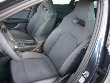 Formentor VZ 2.0TSI 4Drive Navi Mir Pano ACC Kam