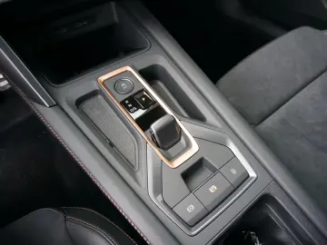 Formentor VZ 2.0TSI 4Drive Navi Mir Pano ACC Kam