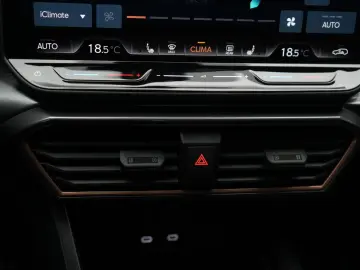 Formentor 2.0 TSI 4Drive DSG VZ FullLink ACC Kam