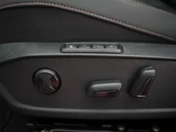 Formentor 2.0 TSI 4Drive DSG VZ FullLink ACC Kam