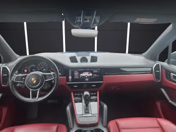 Cayenne E-Hybrid Matrix AHK Carplay Bose Head-up