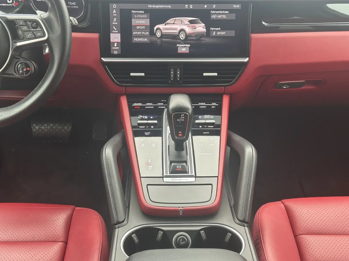 Cayenne E-Hybrid Matrix AHK Carplay Bose Head-up