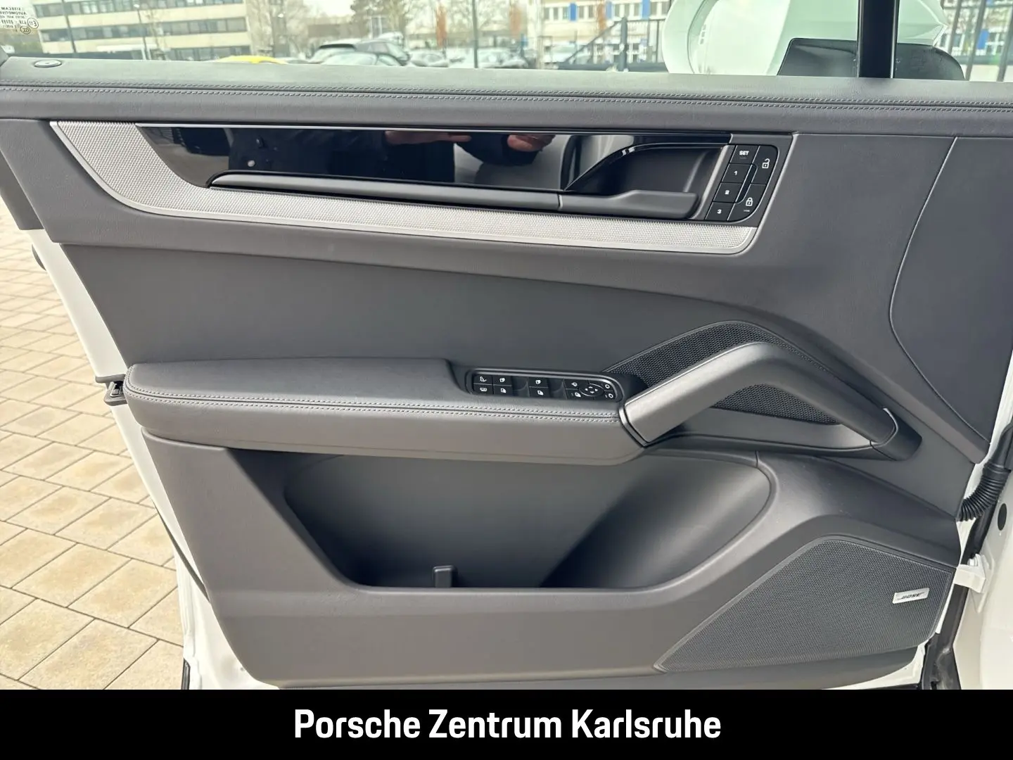 Cayenne E-Hybrid BOSE LED-Matrix Panoramadach