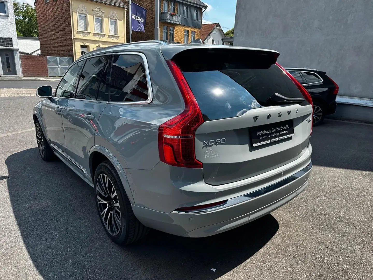 XC90 T8 Plus Bright Plug-In Hybrid AWD