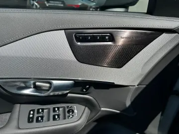 XC90 T8 Plus Bright Plug-In Hybrid AWD