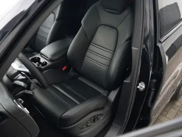 E-Hybrid SPORTDESIGN-HINTERACHSL.-PDCC-HUD-VOLL