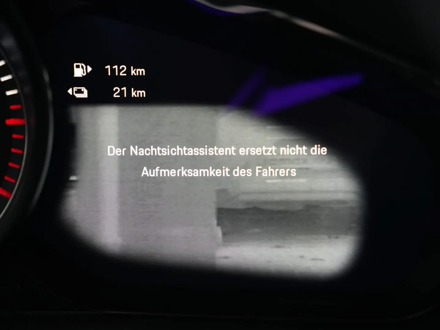 E-Hybrid SPORTDESIGN-HINTERACHSL.-PDCC-HUD-VOLL