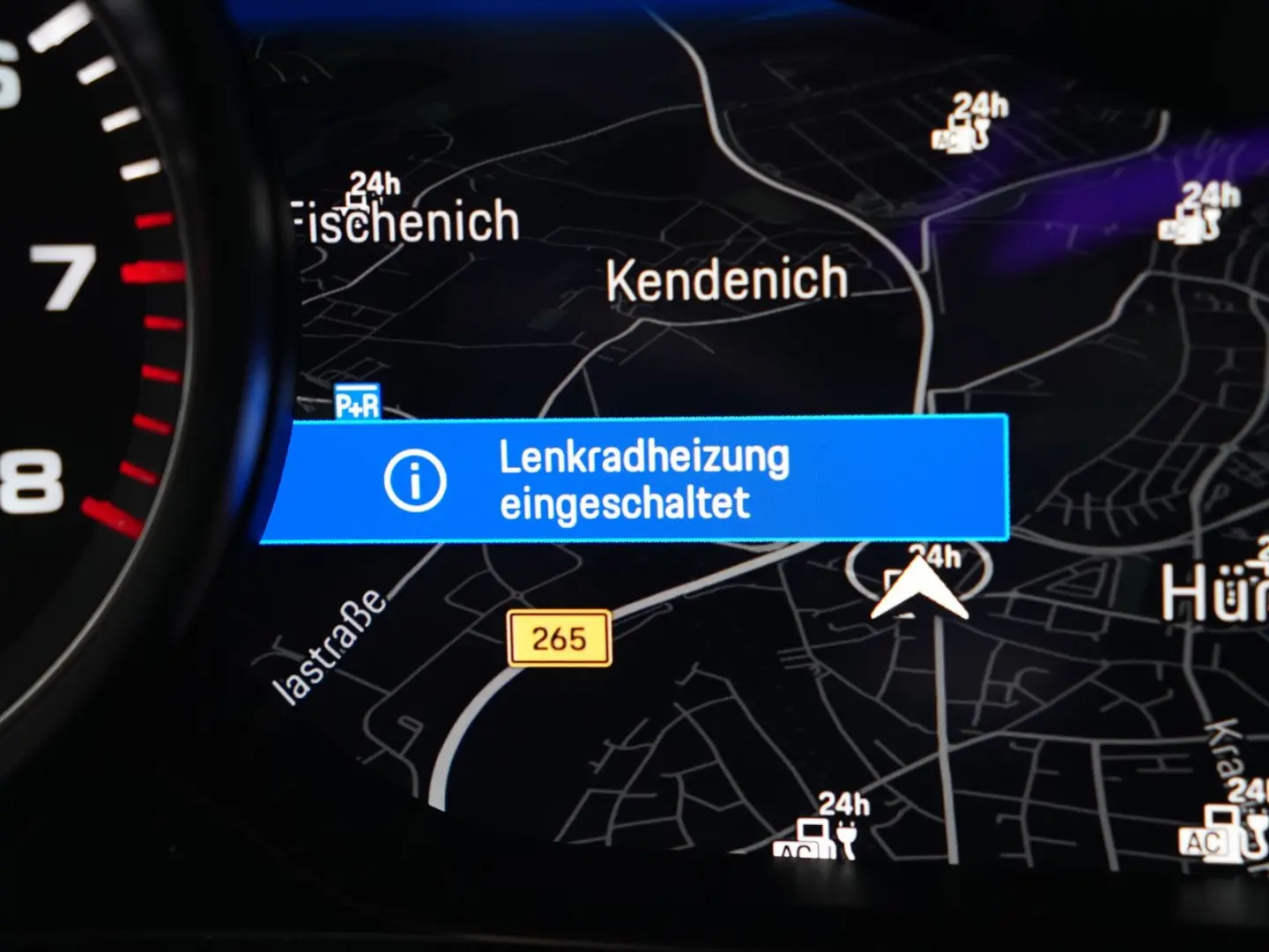 E-Hybrid SPORTDESIGN-HINTERACHSL.-PDCC-HUD-VOLL
