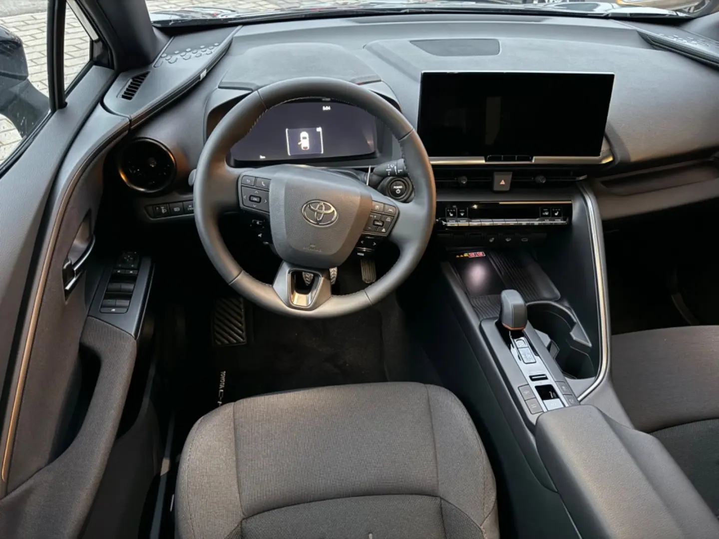 C-HR Plug In Team Deutschland