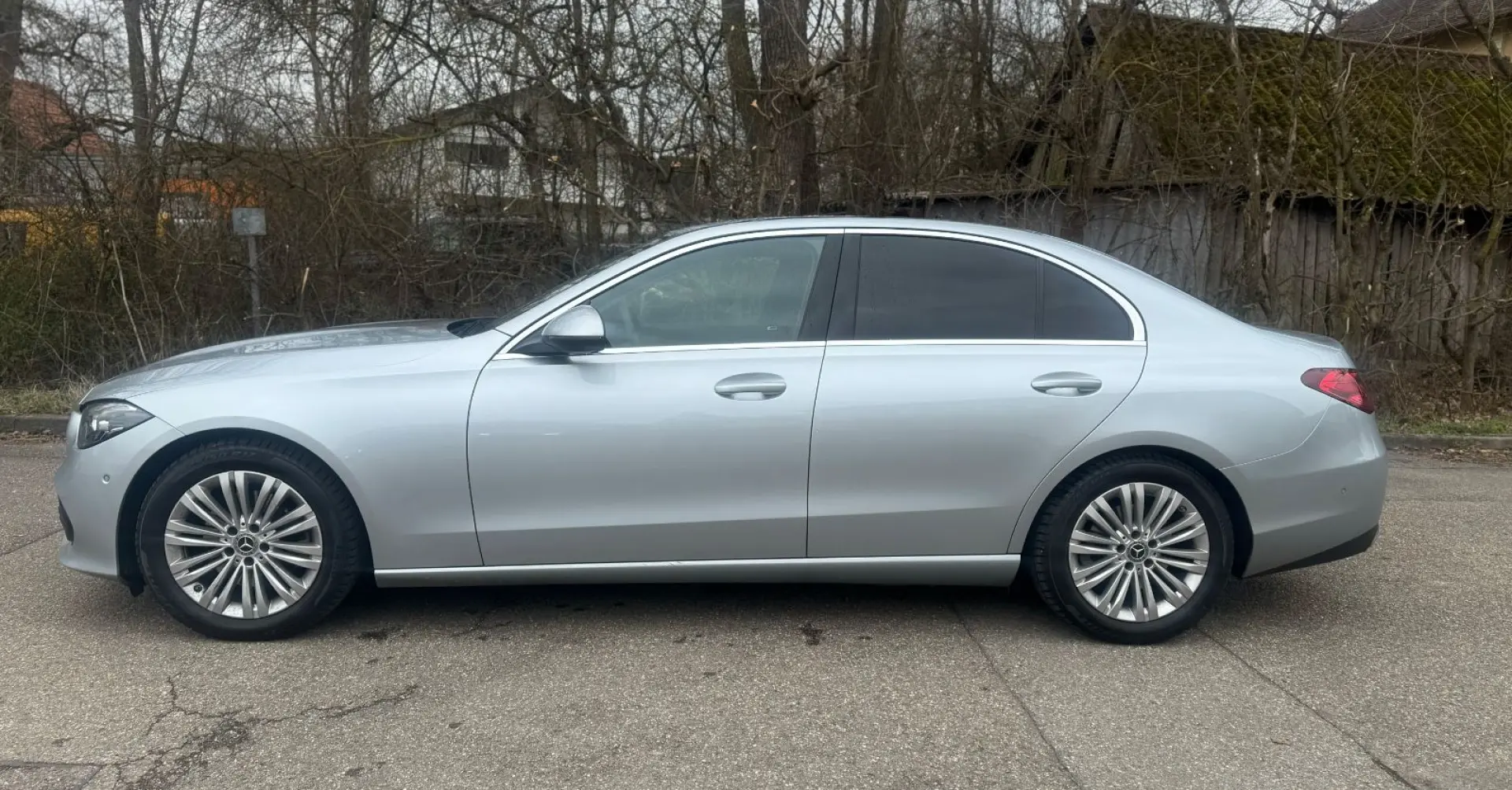 C 220  Lim. C 220 d NAVI 8xbereift AVANTGARDE