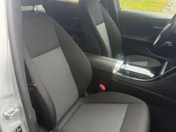 C 220  Lim. C 220 d NAVI 8xbereift AVANTGARDE