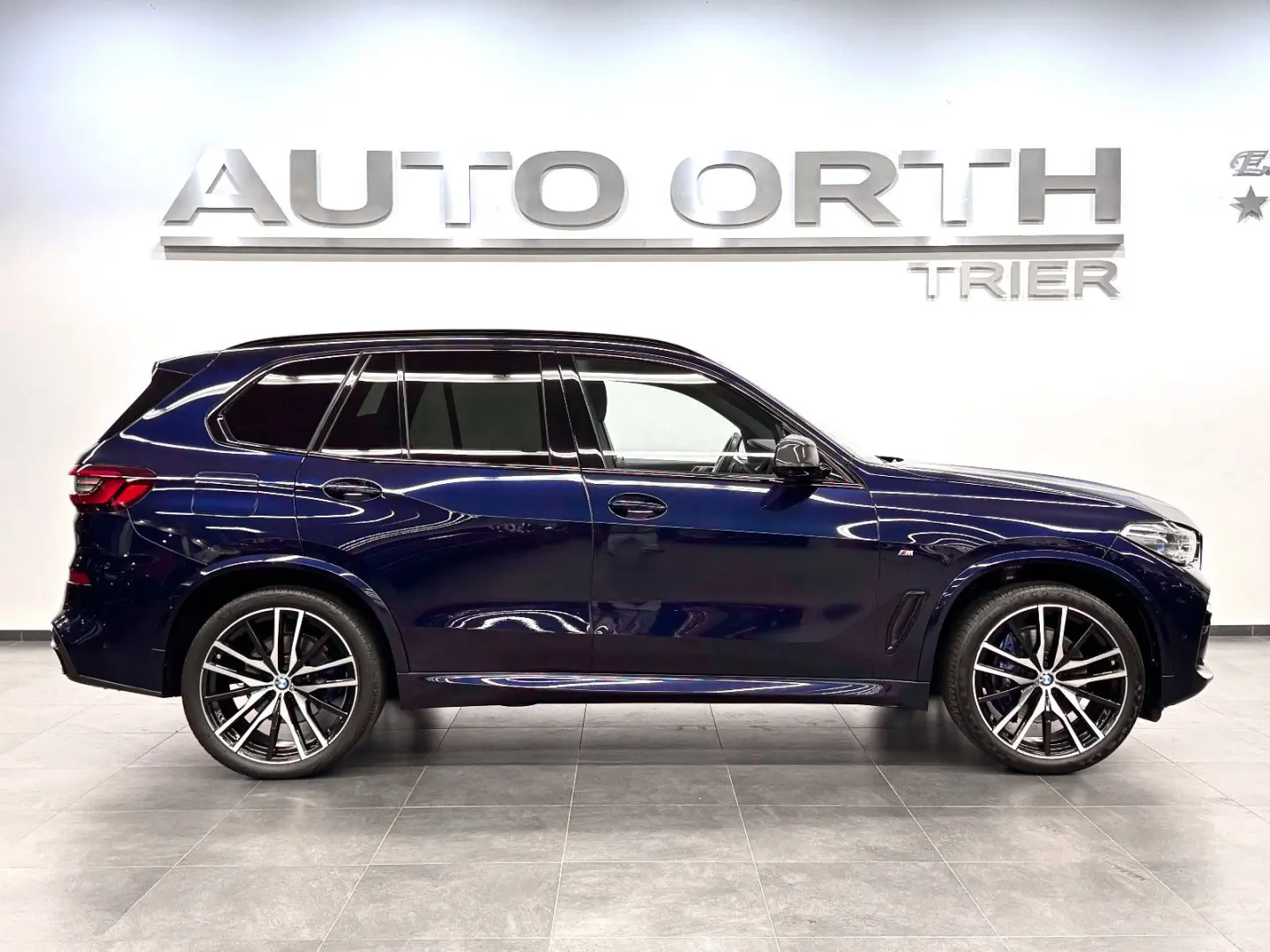 X5 xDrive40i M-SPORT  7-SITZE  PANO SITZLÜFT AHK