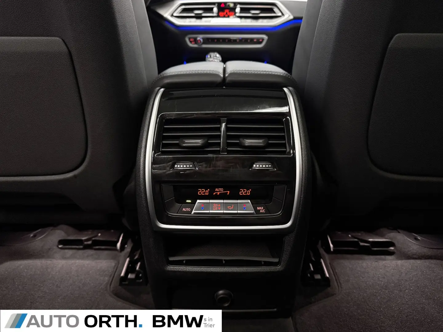 X5 xDrive40i M-SPORT  7-SITZE  PANO SITZLÜFT AHK