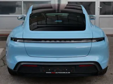 Taycan 4S SPORT DESIGN INNO PASSANGE SCREEN PANO