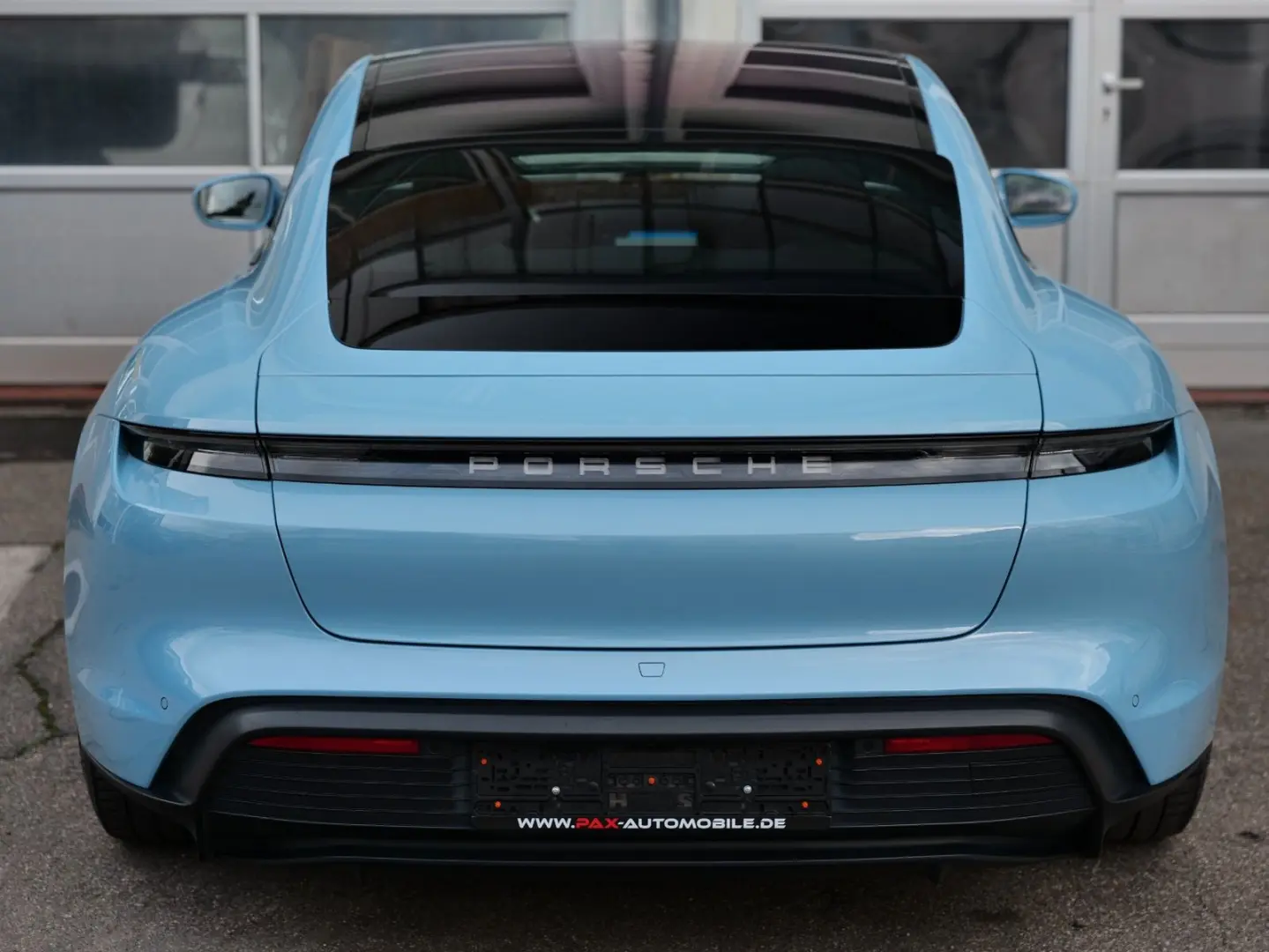 Taycan 4S SPORT DESIGN INNO PASSANGE SCREEN PANO