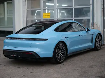 Taycan 4S SPORT DESIGN INNO PASSANGE SCREEN PANO