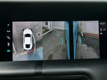 Taycan 4S SPORT DESIGN INNO PASSANGE SCREEN PANO