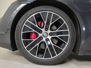 Taycan 4S - BOSE - Pano - GPS - Topstaat!