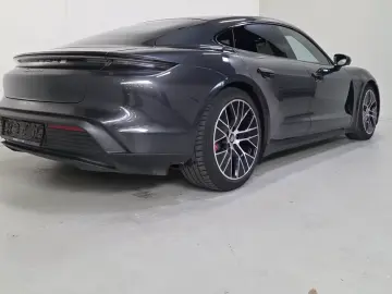 Taycan 4S - BOSE - Pano - GPS - Topstaat!