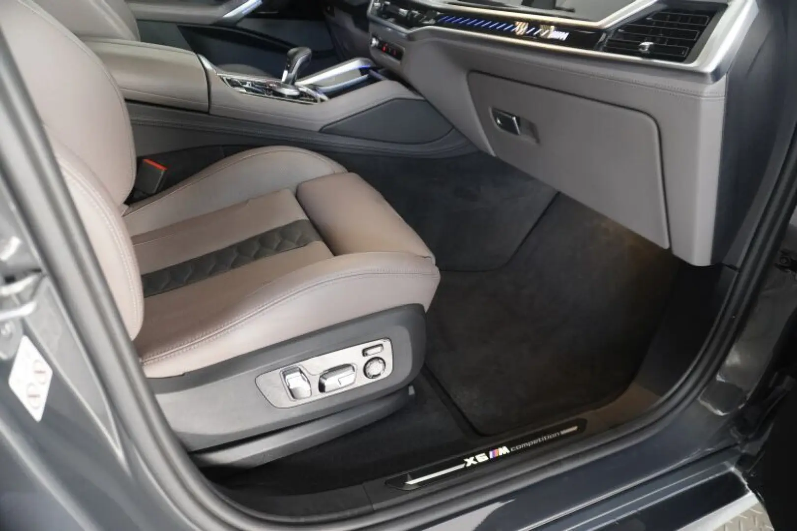 X6 M Competition  TOP AUSSTATTUNG