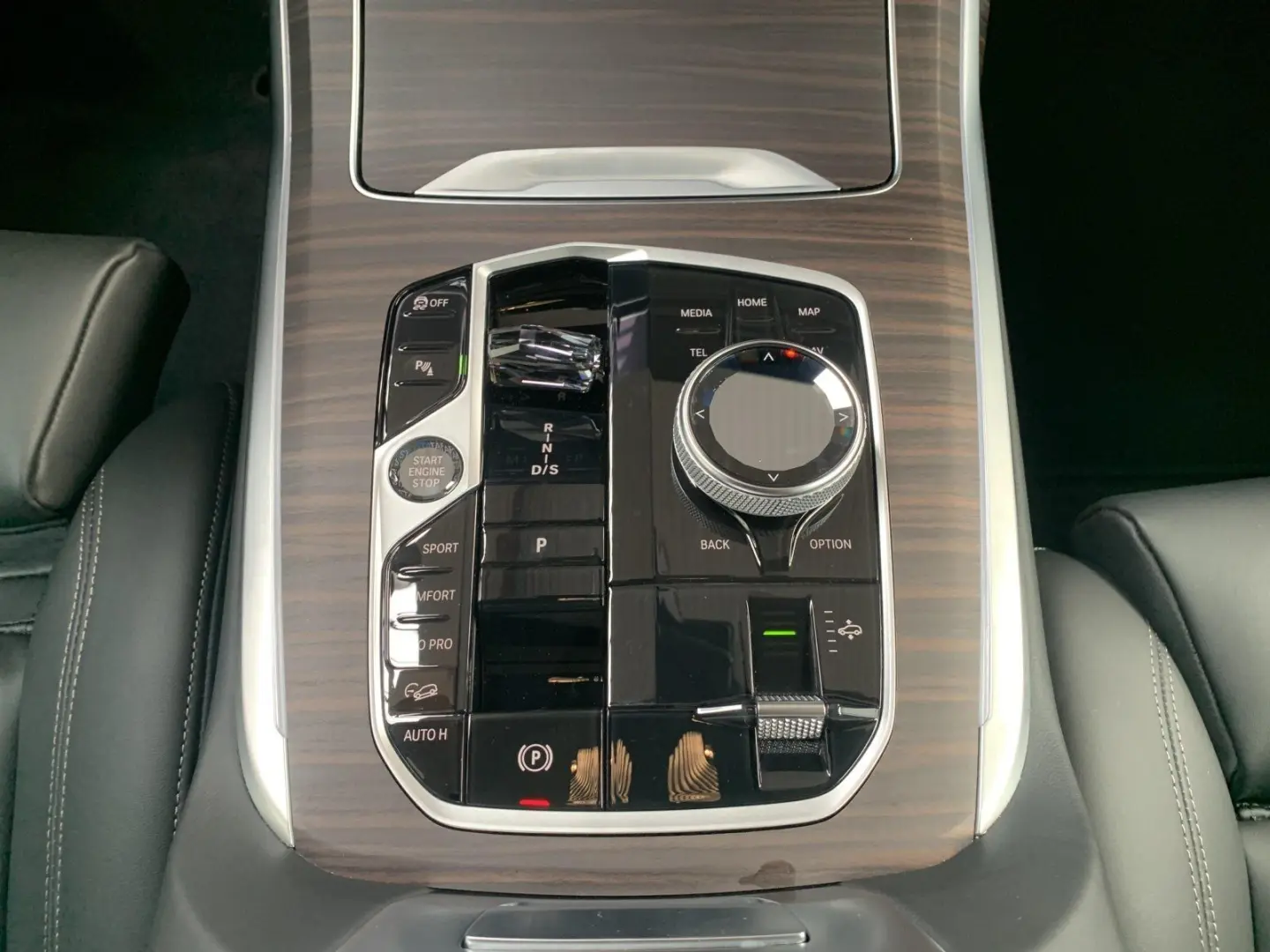 X7 xDrive40d  € 1.190 Zubehörbonus M Sport Pro