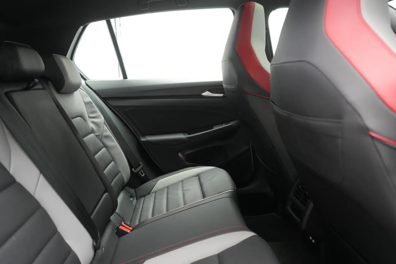 Golf GTI 2.0 TSI DSG Clubsport Leder Kamera Virt