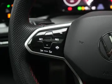 Golf GTI 2.0 TSI DSG Clubsport Leder Kamera Virt