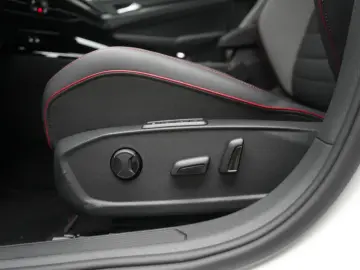 Golf GTI 2.0 TSI DSG Clubsport Leder Kamera Virt