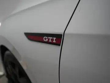 Golf GTI 2.0 TSI DSG Clubsport Leder Kamera Virt