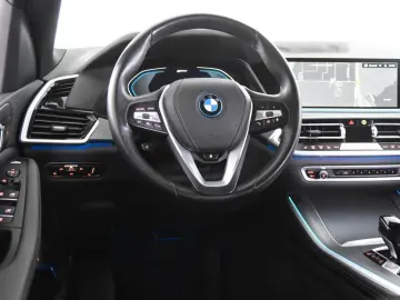 X5 xDrive45e