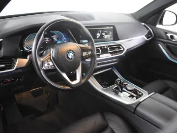 X5 xDrive45e