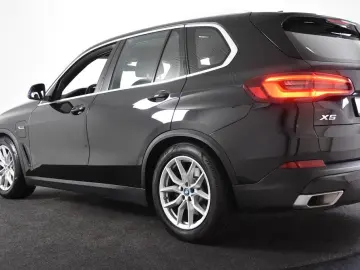 X5 xDrive45e