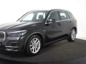 X5 xDrive45e