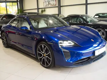 Taycan    SportDesign Paket  Carbon Paket