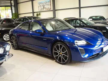 Taycan    SportDesign Paket  Carbon Paket