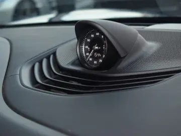 Taycan    SportDesign Paket  Carbon Paket