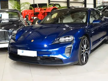 Taycan    SportDesign Paket  Carbon Paket