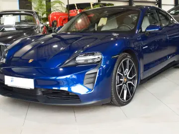 Taycan    SportDesign Paket  Carbon Paket