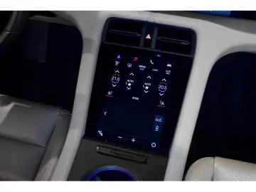 Taycan Batterie Performance Plus - Frozen Berry