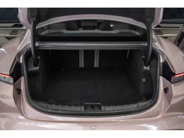 Taycan Batterie Performance Plus - Frozen Berry