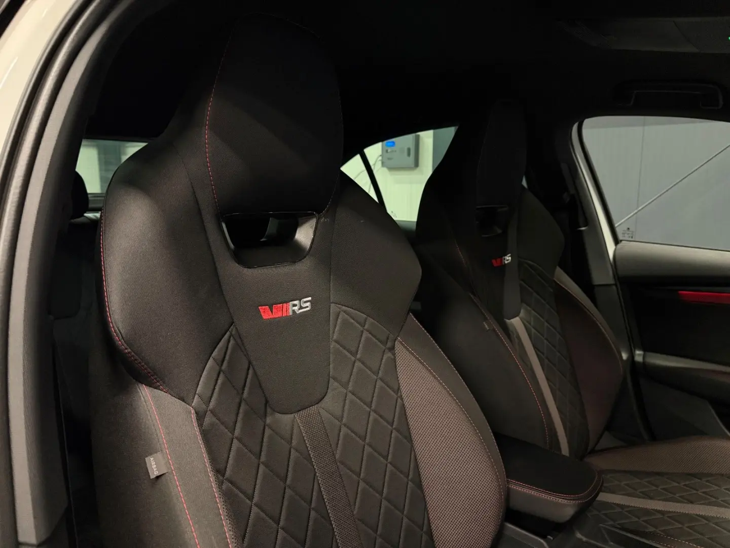 Octavia Lim. RS  COLUMBUS Standhzg AHK KAMERA