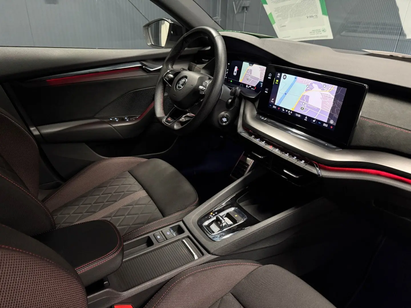 Octavia Lim. RS  COLUMBUS Standhzg AHK KAMERA