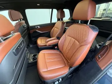 X7 xDrive 40dA HiFi Parkass  StHZ 6 Sitzer Laser