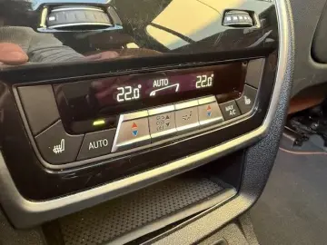 X7 xDrive 40dA HiFi Parkass  StHZ 6 Sitzer Laser